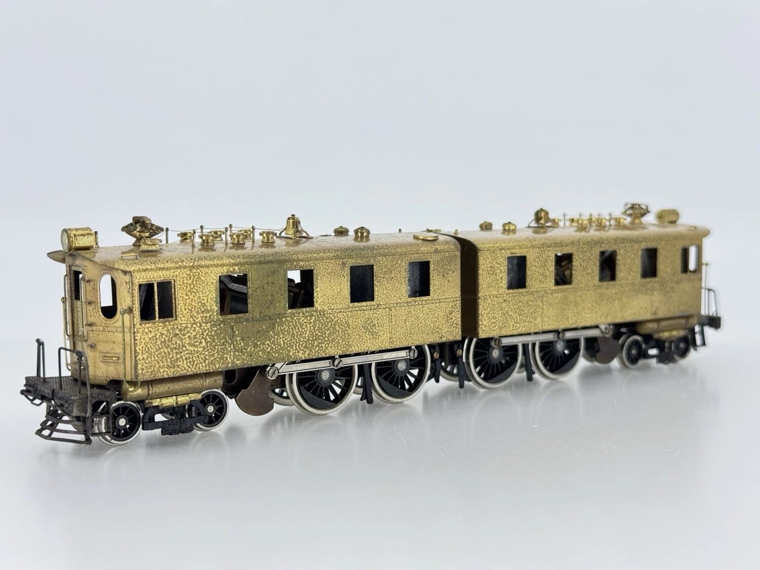 Unpainted brass passenger equipment